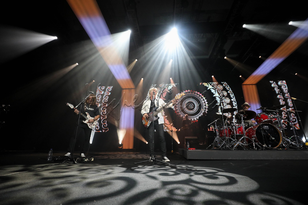<br />
<br />
Grup musik&nbsp;The Chicago Experience ft Danny Seraphine dan&nbsp;Jeff Coffey&nbsp;tampil membawakan lagu-lagu hit-nya di hadapan penonton&nbsp;BNI Java Jazz Festival&nbsp;2023. Band legendaris lintas usia itu mengajak penggemarnya bernostalgia dengan tembang-tembang lawas yang memecahkan rekor.