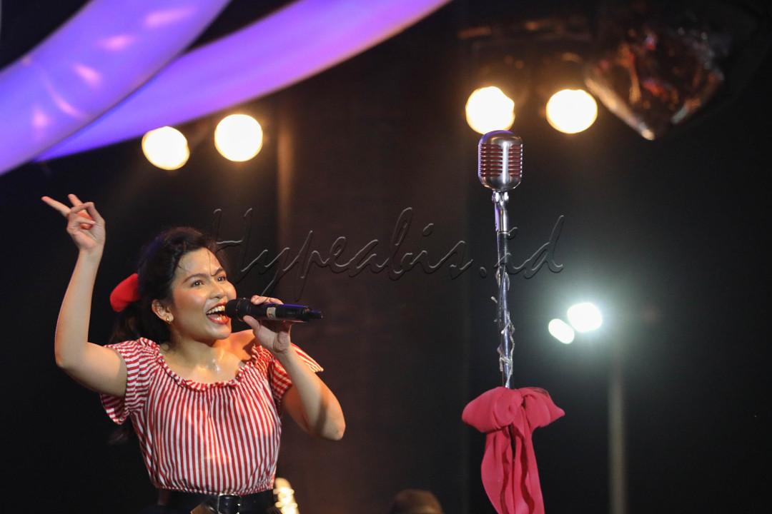 Dalam penampilannya Deredia membawakan sejumlah lagu barunya dari album Bianglala.&nbsp;<br />
&nbsp;