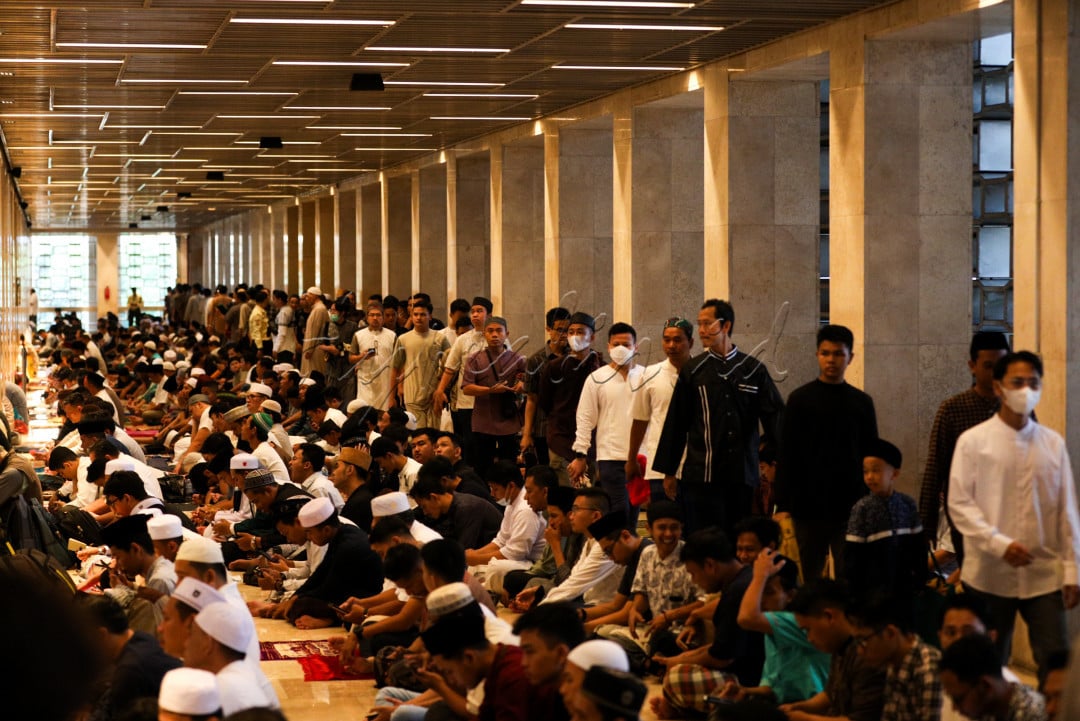 Penetapan pelaksanaan salat Idul Adha 1444 Hijriah tingkat kenegaraan di Masjid Istiqlal tersebut sesuai dengan keputusan pemerintah melalui sidang isbat mengenai penetapan Idul Adha 1444 Hijriah.