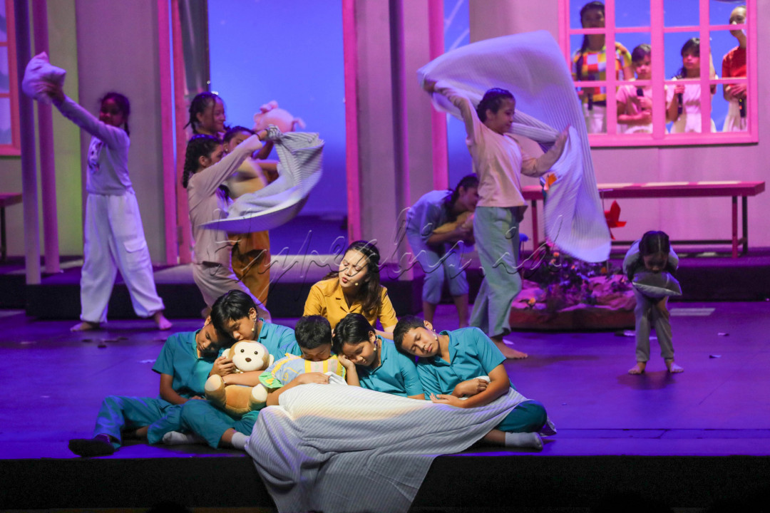 Adapun drama musikal ini ditulis dan disutradai oleh Jong Santiasa Putra, dengan produser Wawa Lukman, serta didukung oleh Kemilau Emas Anak Indonesia &amp; Ciputra Artpreneur.&nbsp;
