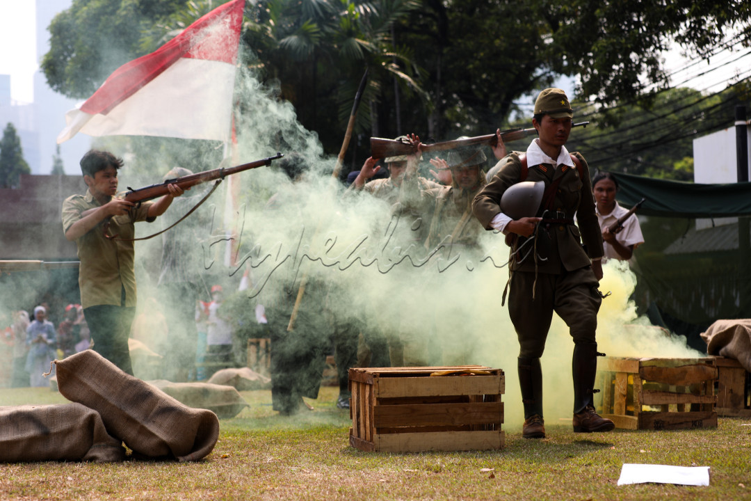 Sosiodrama yang bertajuk Romansa Negeri tersebut digelar dalam rangka menyambut hari ulang tahun Indonesia&nbsp;ke-78&nbsp;yang menceritakan perjalanan bangsa Indonesia untuk meraih kemerdekaan dari penjajah.