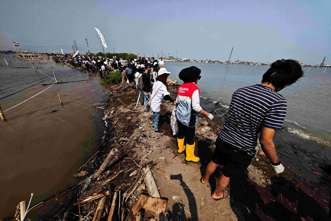 Coastal Clean Up ( 2/9/2023 )<br />
kali ini menggandeng Pandawara Group, influencer sekaligus content creator yang aktif dan mempunyai pengaruh sangat luas di media sosial dalam berbagai isu/event pembersihan lingkungan secara massal dari sampah di pesisir kampung nelayan tambakrejo,tanjungmas semarang.<br />
&nbsp;