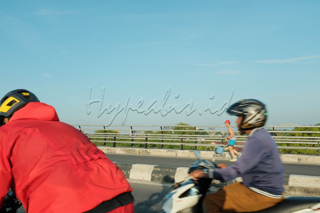 sepeda dan lari merupakan dua olahraga favorit masyarakat perkotaan