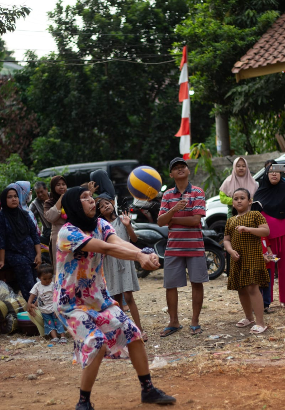 Lomba merias wajah dalam rangkaian kegiatan HUT RI ke 78 dan bermain volly