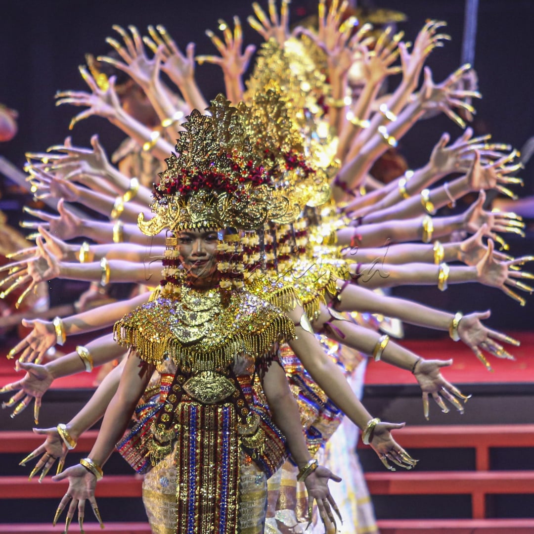 Pagelaran Budaya Indonesia Kembali Digelar<br />
<br />
Pandemi membuat pagelaran budaya terhenti, namun kini saat pandemi hilang para pegiat seni pun kembali mendapat panggungnya.