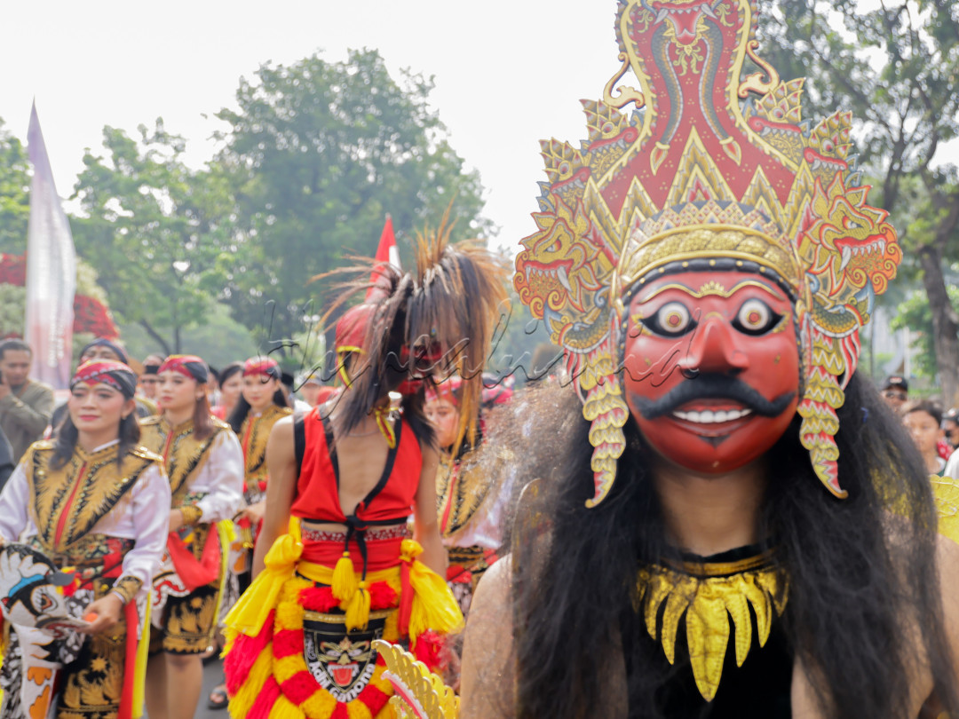 Penari bertopeng