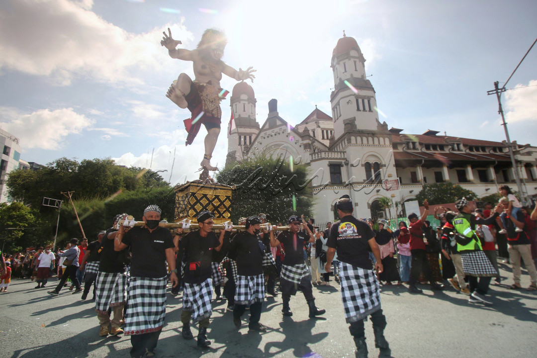 Festival Seni Budaya Lintas Agama dan Pawai Ogoh-Ogoh kembali digelar di Kota Semarang. Selain sebagai salah satu rangkaian kegiatan HUT ke-476 Kota Semarang, festival ini sekaligus wujud upaya memelihara kerukunan antar umat beragama.