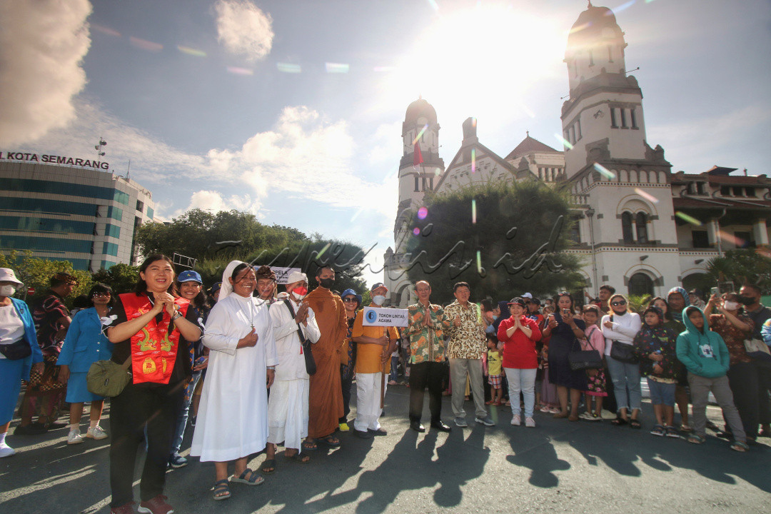 Festival Seni Budaya Lintas Agama kembali digelar di Kota Semarang. Selain sebagai salah satu rangkaian kegiatan HUT ke-476 Kota Semarang, festival ini sekaligus wujud upaya memelihara kerukunan antar umat beragama.