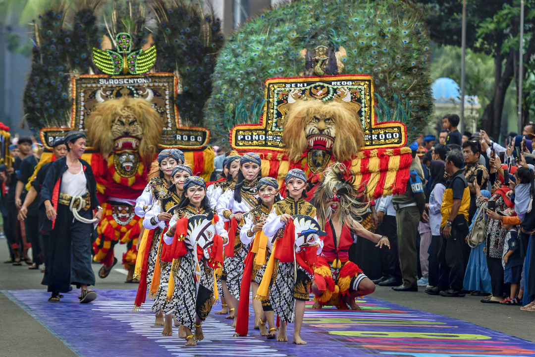 Sejumlah penari Reog cilik menunjukkan kepiawaiannya dalam festival Budaya Tangerang
