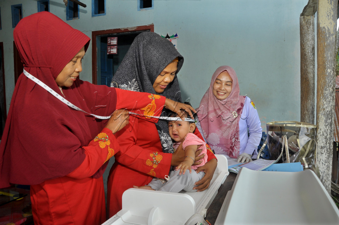 Sosialisasi di posyandu sangat lah penting buat pertumbuhan anak,buat meningkatkan perkembangan tubuh,dan turut andil para bidan perawat memberi penyuluhan pada ibu dan anak .solok 16/11/23