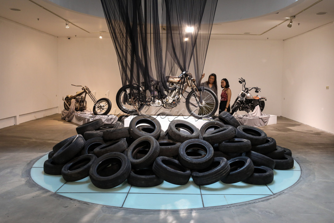 Dalam rangka memperingati HUT ke-20, Biker's Station menggelar pameran motor legendaris dengan tema Antara Mesin dan Budaya.