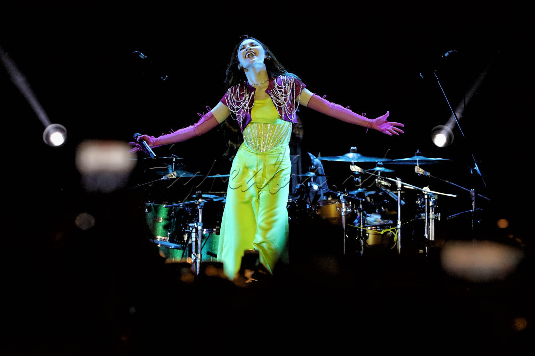 <br />
Penyanyi Mahalini tampil dalam BNI Java Jazz Festival 2024 di JIExpo Kemayoran, Jakarta, Sabtu (25/5/2024).&nbsp;Ini merupakan aksi panggung pertamanya setelah menikah dengan penyanyi Rizky Febian.