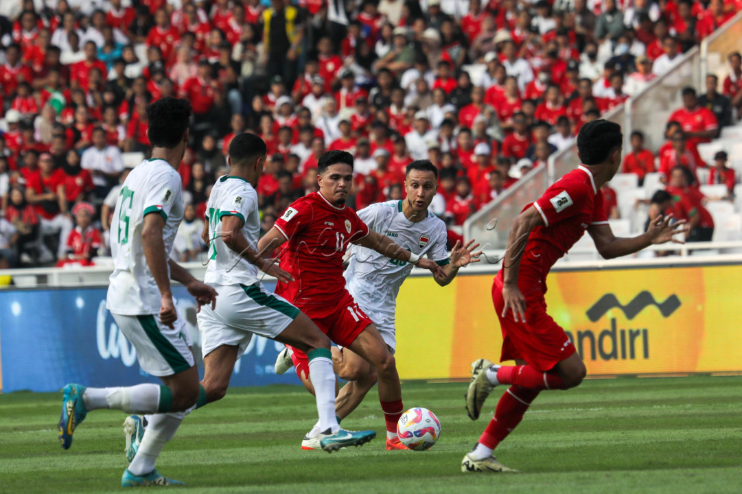 Tim Nasional Sepakbola Indonesia harus menelan kekalahan 0-2 dari Irak dalam laga lanjutan Kualifikasi Piala Dunia 2026 zona Asia. Timnas Indonesia menghadapi Irak dalam laga lanjutan Kualifikasi Piala Dunia 2026 zona Asia di Stadion Utama Gelora Bung Karno, Jakarta, Kamis (6/6/2024).&nbsp;