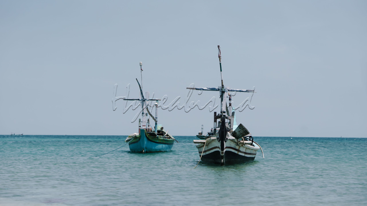 Kapal yang bersandar