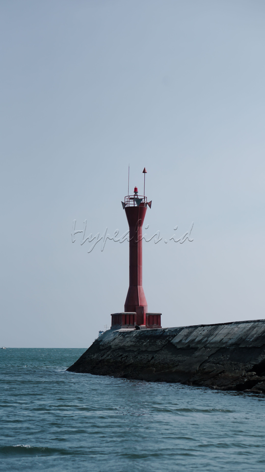 Mercusual di Jawa timur, yang gagah menjulang