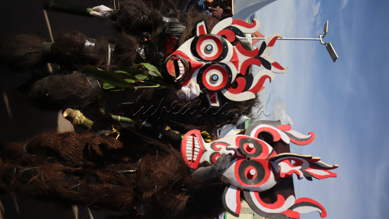 Babukung&nbsp;adalah ritual tarian pada upacara kematian dalam&nbsp;agama&nbsp;Kaharingan&nbsp;yang dilaksanakan oleh beberapa rumpun suku Dayak, khususnya&nbsp;Suku Dayak Tomun, Dayak Ngaju, Dayak Ut Danum dan suku Dayak lainnya&nbsp;yang masih menganut agama Kaharingan&nbsp;di&nbsp;Kalimantan Tengah,&nbsp;Indonesia