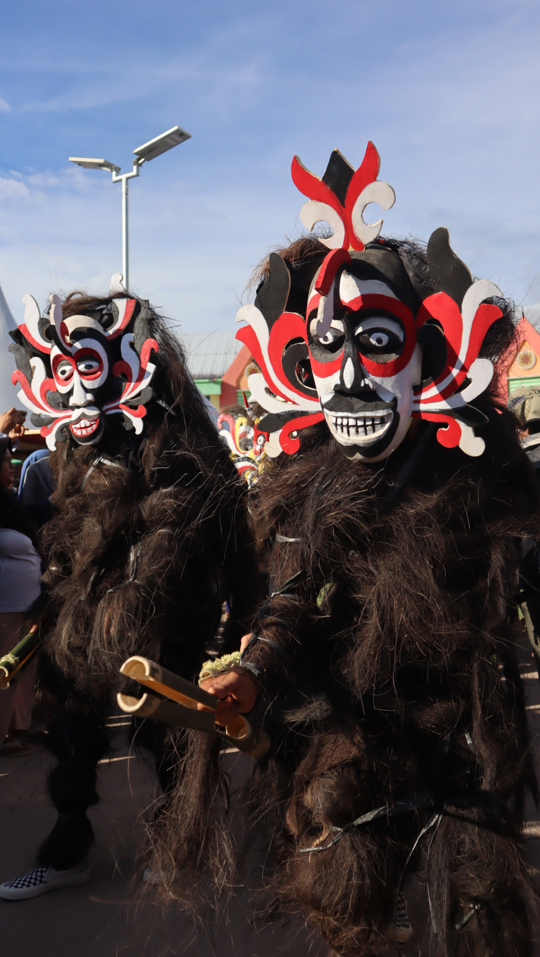 Babukung&nbsp;adalah ritual tarian pada upacara kematian dalam&nbsp;agama&nbsp;Kaharingan&nbsp;yang dilaksanakan oleh beberapa rumpun suku Dayak, khususnya&nbsp;Suku Dayak Tomun, Dayak Ngaju, Dayak Ut Danum dan suku Dayak lainnya&nbsp;yang masih menganut agama Kaharingan&nbsp;di&nbsp;Kalimantan Tengah,&nbsp;Indonesia