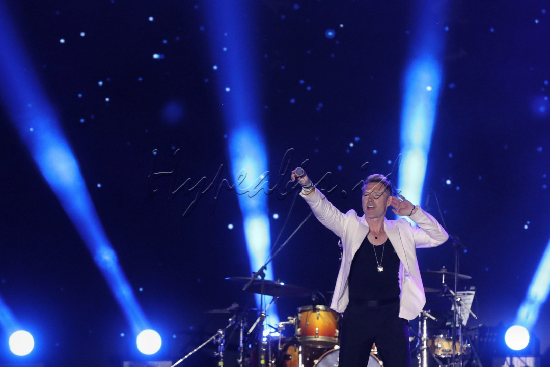 Penyanyi Ronan Keating tampil saat berlangsungnya acara The 90's Festival di Jakarta, Sabtu (10/8/2024).&nbsp;<br />
Penyanyi asal Irlandia yang populer bersama grup vokal Boyzone itu membawakan sejumlah lagu hitsnya seperti I Love the Way You Love Me dan Live is A Rollercoaster.