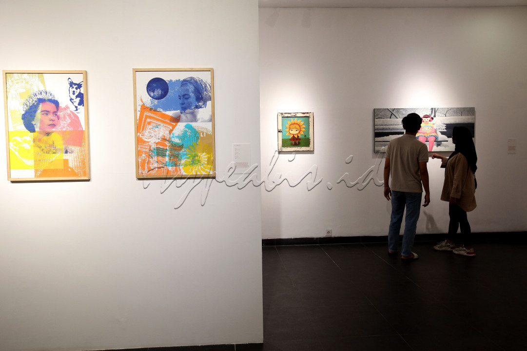 Milestone yang berarti tonggak raihan atau tonggak pencapaian adalah tema yang diusung tahun awalan pameran ART IASR yang terdiri dari para alumni seni rupa ITB yang diundang secara khusus.