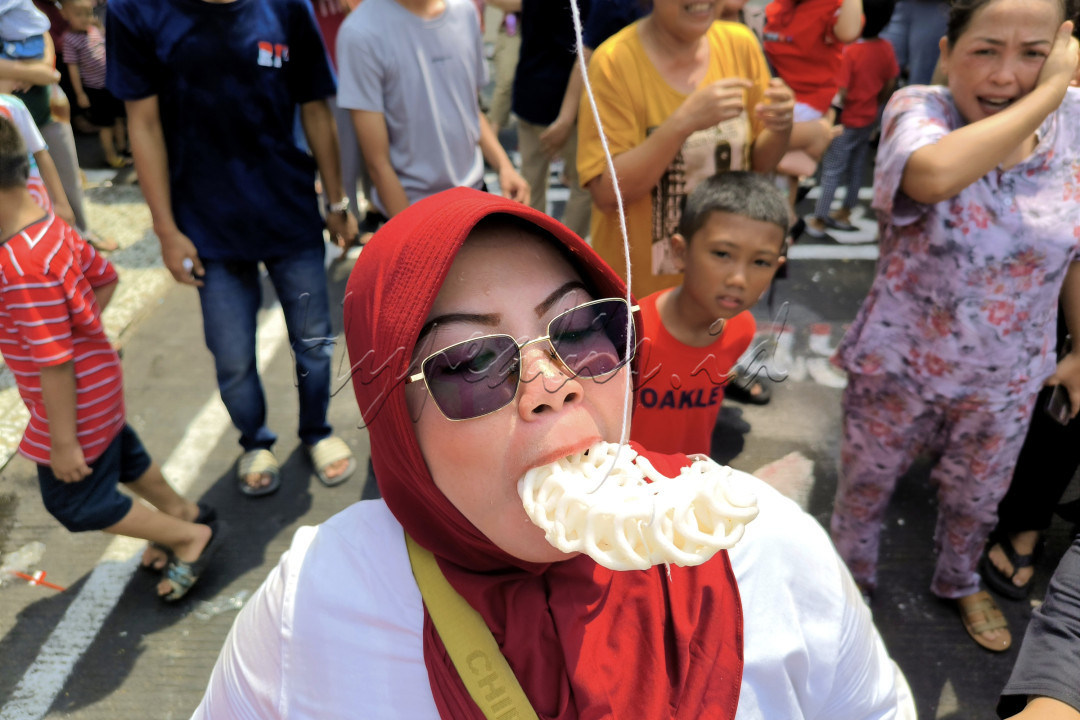 Ibu ibu yang ikut meramaikan lomba 17 an