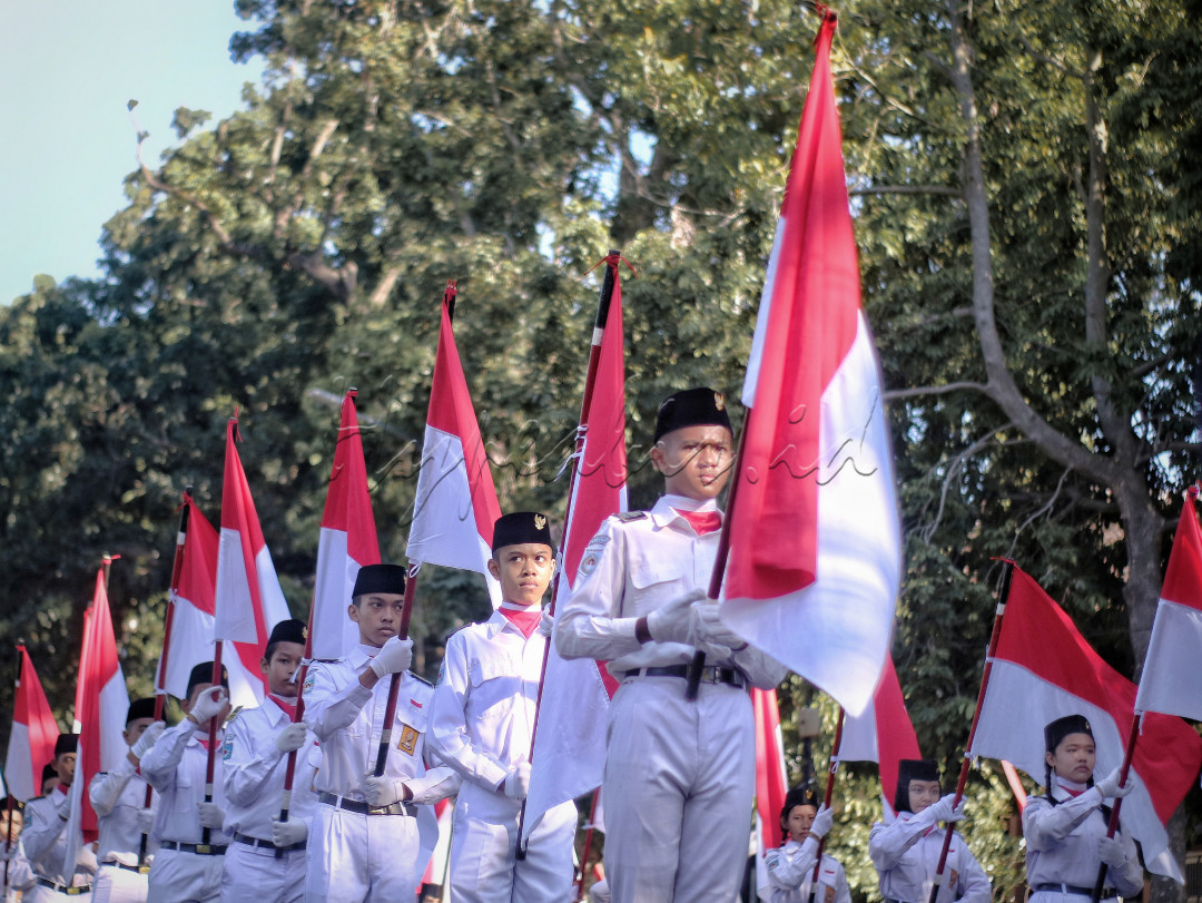 Barisan paskibra dalam suasana kehangatan Dirgahayu RI ke 79
