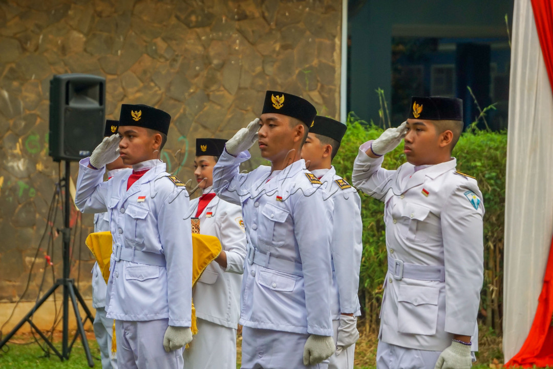 Kepada, Sang Merah Putih, Hormat Grak!!!