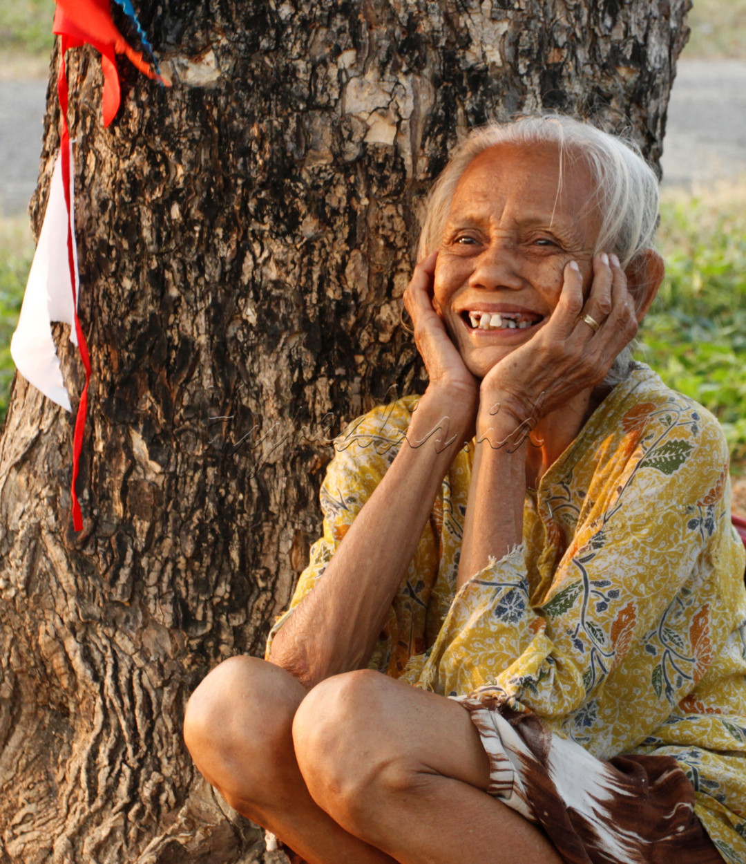 Turut memeriahkan HUT-RI yang ke 79 dengan semangat 45, rasa gembira tercermin dari senuman manisnya.<br />
&nbsp;