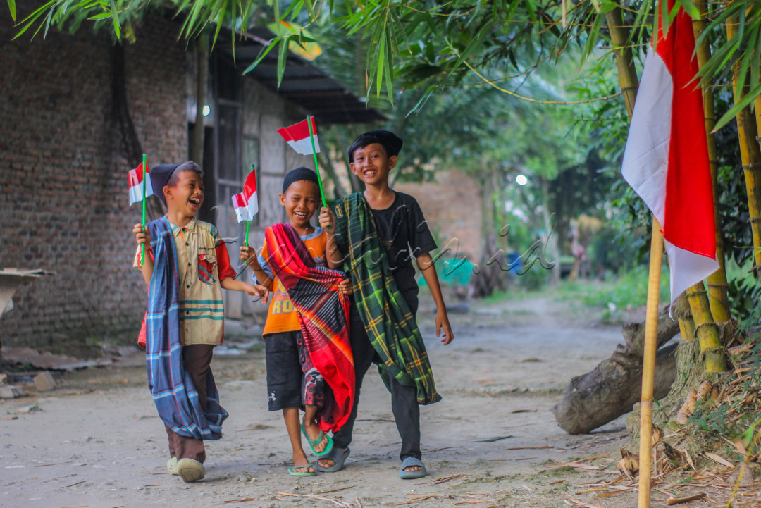 Wajah Ceria Anak Indonesia<br />
<br />
@hypeabisid @bisnisindonesiafoto<br />
<br />
#bisnisindonesiafoto<br />
#hypeabisid<br />
#lombafotowajahindonesia2024<br />
<br />
Yuk Ikutan @reymurcielago<br />
@agustinusacgultom<br />
@herman_gts @dedidiego @andy.klx