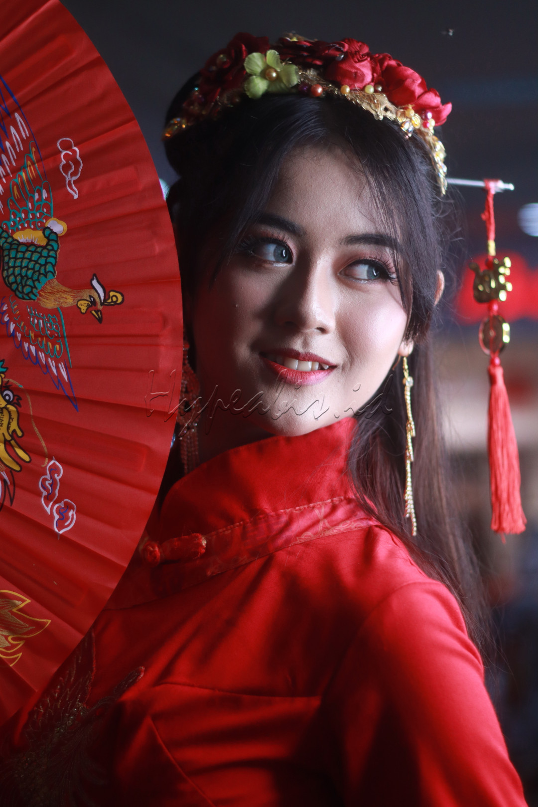 Etnis Cina di Indonesia memang unik. Mereka suka menyebut diri&nbsp; sebagai Cindo sebagai perpaduan budaya nenek moyang mereka dan budaya negeri yang kini mereka tinggali. Hal ini juga menunjukan kecintaan mereka yang besar pada Indonesia