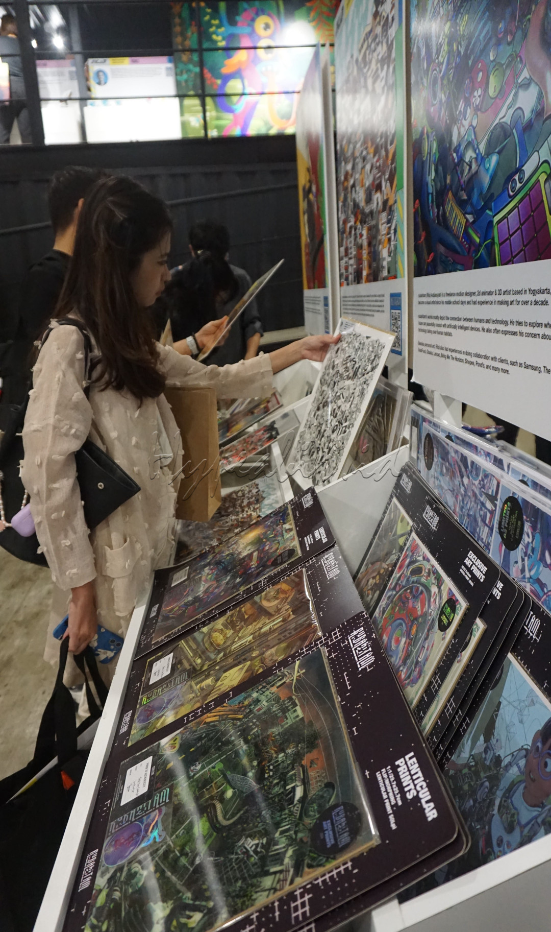 Pameran ini menghadirkan lebih dari 100 talenta dalam negeri dan internasional dari 20 negara, seperti Bapak Pop Art Indonesia Wedha Abdul Rasyid, Mojoko, Pinot, Tutu,&nbsp;Sundae Kids, Ykha Amelz, Machine56,&nbsp;Sundae Kids, dan masih banyak lagi.