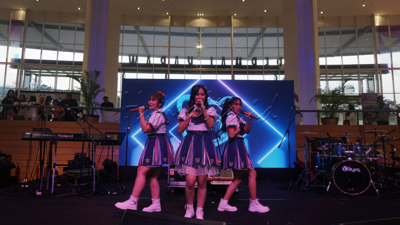 Acara tersebut memberikan hiburan tersendiri bagi para pengunjung mal karena selain melihat kompetisi<em> cosplay</em>, mereka juga bisa menikmati penampilan dari Dikta Wicaksono Project serta grup idol lokal Elaine, Majik Monsta dan Melonix.