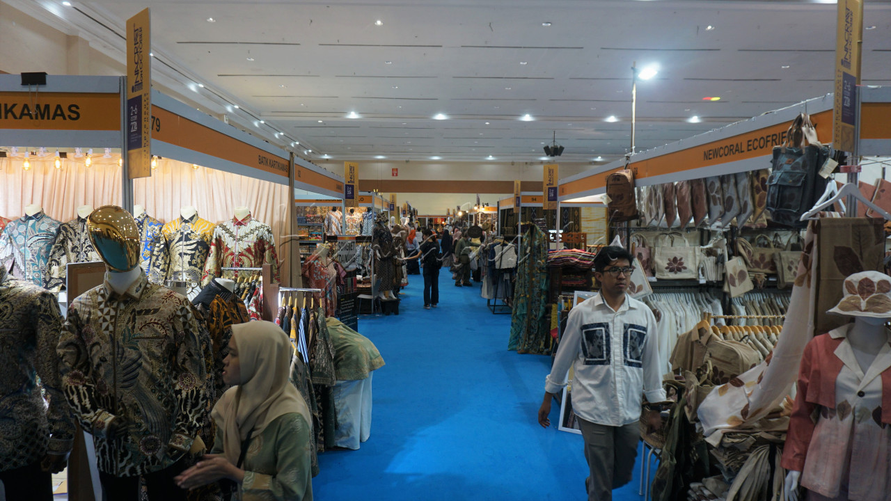 Inacraft 2024 merupakan&nbsp;pameran kerajinan terbesar dan terlengkap se-Asia Tenggara yang pada tahun&nbsp;ini mengangkat tema&nbsp;<em>Smart, Simple, Mobile, Accessible, Realtime dan Trustworthy,</em>&nbsp;mencerminkan adaptasi UMKM terhadap era digital<em>.</em>