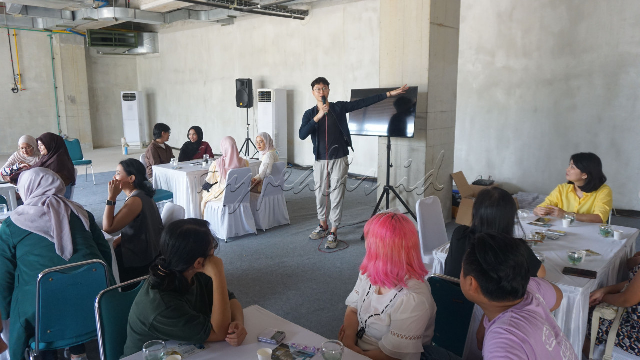 Selain itu juga ada bincang-bincang seputar teh, pelatihan meracik teh, lomba <em>mixology</em>, kompetisi <em>tea blend</em>, dan <em>tea experience</em>. Jika ada Genhype yang tak sempat mengikuti kegiatan tersebut, tunggu edisi berikutnya yaa...<br />
<br />
Editor : Yayus Yuswoprihanto