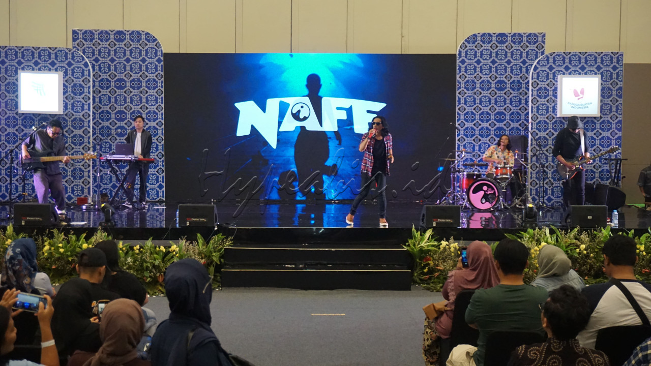 Pengunjung pameran juga dihibur oleh berbagai penampilan menarik seperti demonstrasi masak makanan nusantara,&nbsp;<em>sharing session </em>dan<em>&nbsp;</em>penampilan dari band Naff yang dikenal dengan&nbsp;lagu-lagu romantisnya.&nbsp;