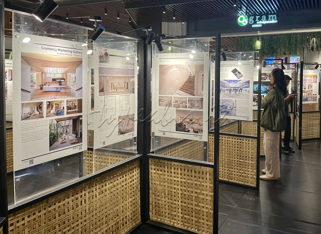 Festival yang mengangkat tema <em>Transmogrify</em> <em>: Transform in A Surprising &amp; Magical Manner</em> ini diselenggarakan oleh&nbsp;Himpunan Desainer Interior Indonesia (HDII) DKI Jakarta dengan tujuan untuk&nbsp;mendorong kemajuan profesi desainer interior.&nbsp;