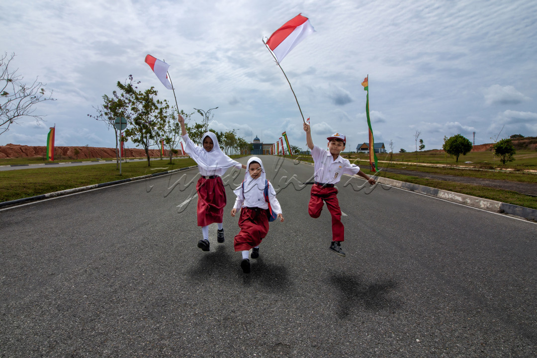 Setelah selesainya pembangunan kawasan kepemerintahan baru, pihak humas memberikan kesempatan waktu kepada masyarakat diwilayah tersebut menikmati pemandangan yang ada di kota administrasi yang baru tersebut. Hal ini dilakukan agar para masyarakat bisa merasakan kebahagian pembangunan kota administrastifnya sehingga mereka bisa menjaga dan juga melanjutkan pembangunan yang ada diwilayah tersebut
