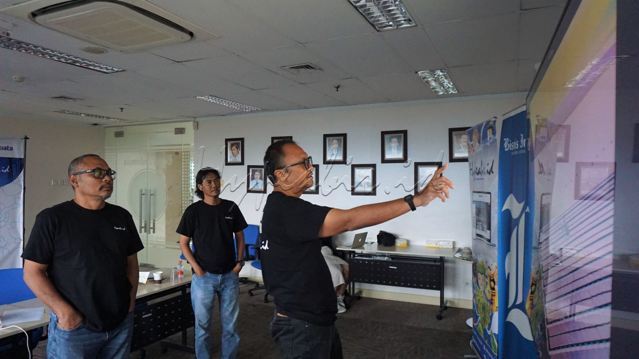 Lomba tersebut diikuti peserta dari berbagai daerah dengan mengirimkan lebih dari 1.000 karya foto.&nbsp;