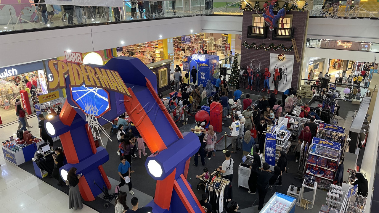 Serangkaian aktivitas menambah keseruan liburan sekolah bersama seperti Kids Cosplay &amp; Coloring serta Instagram Cosplay Photo Competition.&nbsp;Bagi penggemar Spider-Man dapat bergabung dalam Community Events bersama Breakdown Channel Universe untuk membahas easter egg pada Spider-Verse saga.<br />
<br />
Editor : Nurul Hidayat<br />
&nbsp;