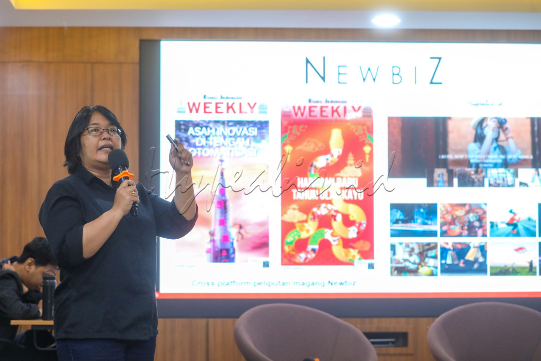 Dalam acara ini, mahasiswa juga diperkenalkan pada program NewBiz, rubrik di Bisnis Indonesia yang menampilkan liputan karya mahasiswa. General Manager Konten Bisnis Indonesia Weekly dan Hypeabis.id, Diena Lestari, menjelaskan bahwa NewBiz menghadirkan tiga artikel segar setiap minggu dan menjadi wadah bagi mahasiswa magang untuk menyuarakan ide-ide kreatif mereka.
<div>Meski begitu, Diena menegaskan bahwa tulisan mahasiswa akan melalui proses kurasi yang ketat sebelum diterbitkan di media cetak maupun daring. Mahasiswa diharapkan mampu menghasilkan karya terbaik dengan disiplin tinggi agar artikel mereka layak dipublikasikan.</div>

<div><br />
&nbsp;</div>