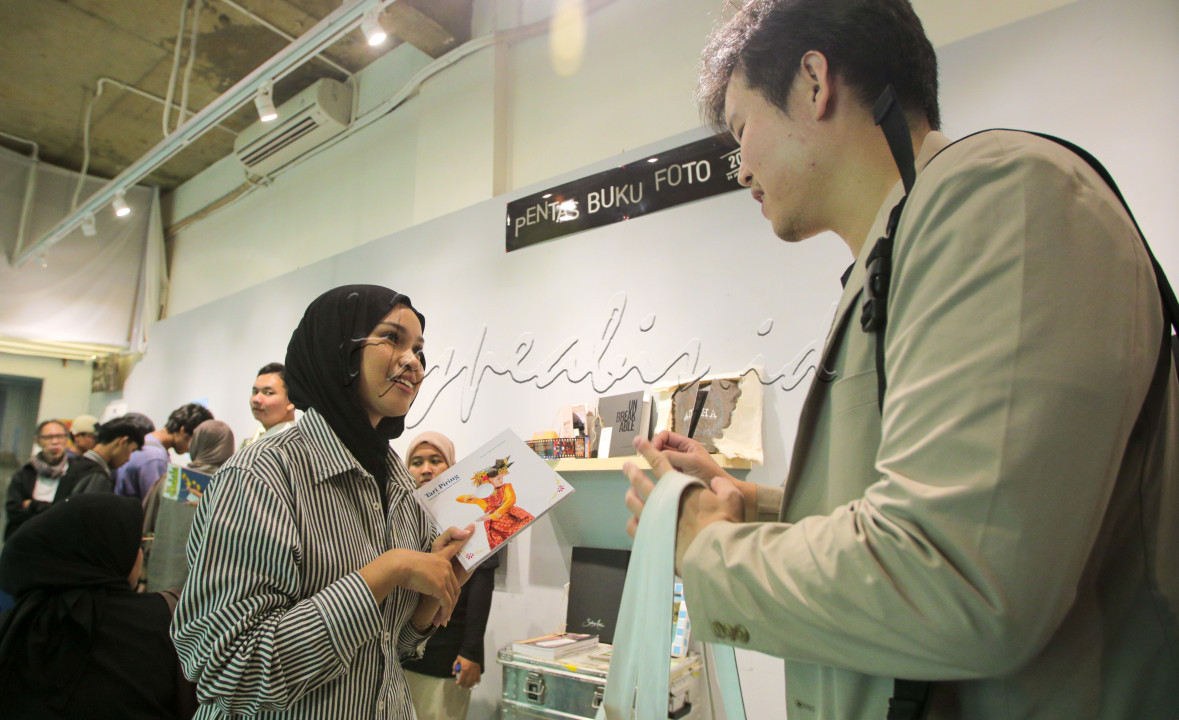 Selain itu, Pentas Buku Foto 2025 juga menjadi wadah apresiasi terhadap karya-karya fotografi yang unik dan penuh makna.