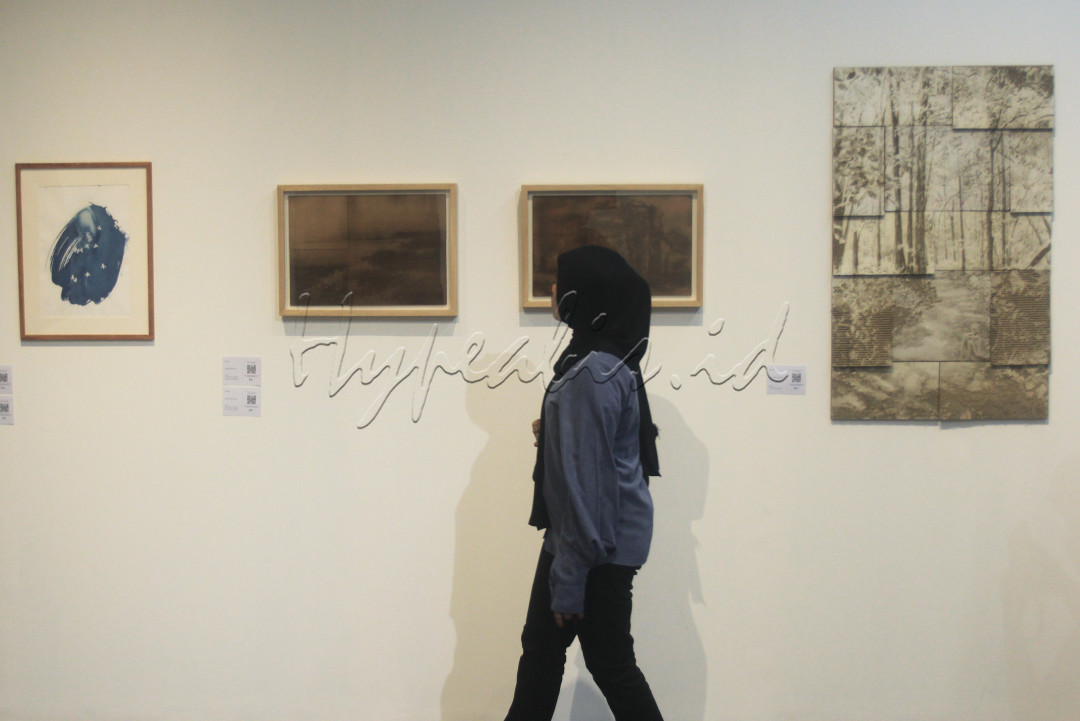 Pameran menampilkan karya dari 12 seniman perempuan berbakat di Asia Tenggara, yaitu Aimi Kaiya, Eunice Sanchez, Goldie Poblador, Ines Katamso, Issay Rodriguez, Jill Paz, Kelli Maeshiro, Liu Hsin-Ying, Luh'De Gita, Rose Cameron, Sinta Tantra, dan Wah Nu.