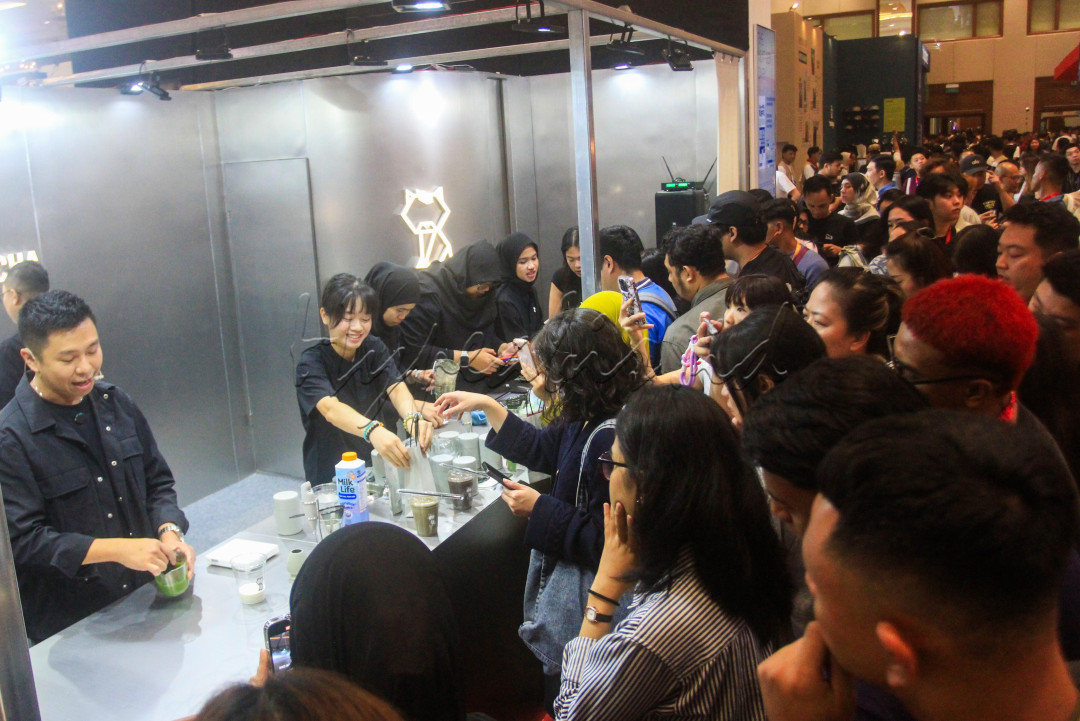 Ketua Umum Specialty Coffee Association of Indonesia (SCAI) Daryanto Witarsa mengatakan, sebagai salah satu negara dengan jumlah penduduk dan luas wilayah terbesar di dunia, Indonesia memiliki cita rasa kopi yang kuat dan kaya serta dikenal sebagai salah satu negara produsen kopi terbesar nomor empat dunia. Oleh karena itu, potensi tersebut harus dimanfaatkan dengan maksimal, apalagi penyelenggaraan WoC Jakarta tahun ini akan membawa dampak positif bagi perekonomian Indonesia serta membawa kopi Tanah Air bisa lebih dikenal lagi di mancanegara.&nbsp;