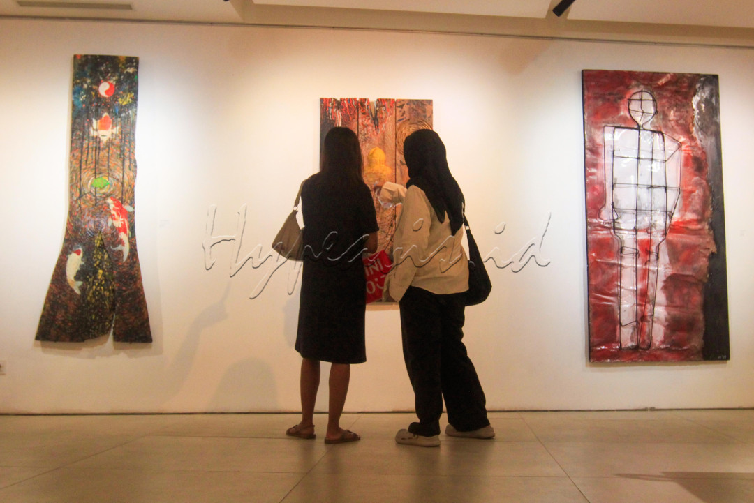 Kolaborasi dua institusi ini diharapkan mampu memperkuat hubungan akademik dan artistik serta memperluas wacana tentang seni sebagai proses yang berkesinambungan. Melalui pameran ini, kesinambungan dipahami bukan sekadar linearitas waktu, tetapi sebagai proses dinamis yang terus berkembang.