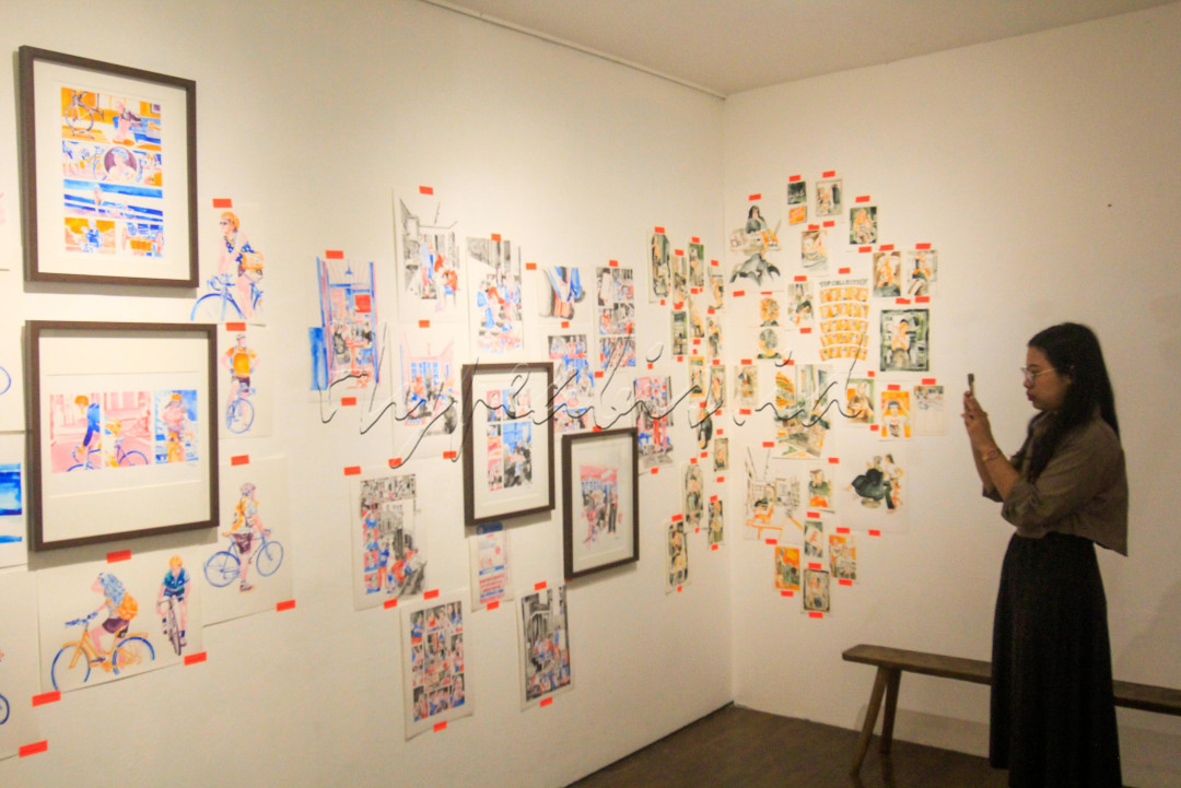 Karya-karya Emte sudah dipamerkan di Indonesia dan mancanegara, termasuk di antaranya adalah presentasi di Art Jakarta (2015, 2017, 2019), Unknown Asia &ndash; Jepang (2018), London Book Fair (2019), juga pameran kelompok di Australia, Amerika Serikat (2019), dan Kanada (2023), dan pameran tunggal di Jerman (2024). Sementara itu pamerannya yang digelar saat ini dijadwalkan berlangsung hingga 17 Agustus 2025.<br />
<br />
Editor : Yayus Yuswoprihanto