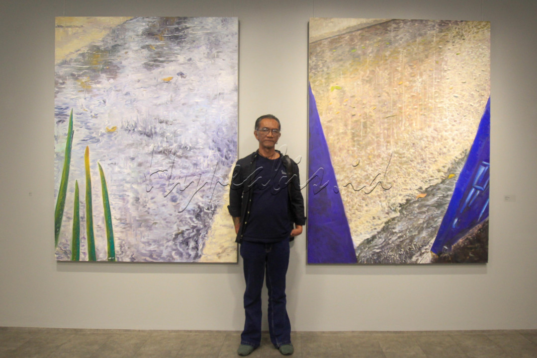 Melalui pameran ini, Ugo Untoro kembali menegaskan posisi dan kontribusinya dalam dunia seni rupa Indonesia. Ia menampilkan karya-karya yang kaya akan refleksi pribadi dan visual-visual metaforik yang menjadi ciri khasnya.