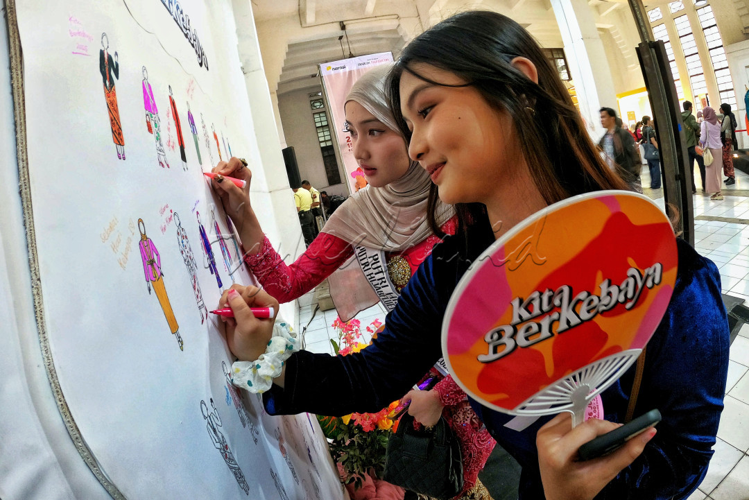 Melalui gerakan ini, harapannya untuk masa depan kebaya bisa menjadi bagian dari identitas sehari-hari perempuan Indonesia. Kebaya dikenakan bukan hanya di acara formal, tapi juga dalam kehidupan yang dinamis, penuh warna, dan autentik, seperti perempuan-perempuan hebat yang mengenakannya.<!--/data/user/0/com.samsung.android.app.notes/files/clipdata/clipdata_bodytext_250728_090204_373.sdocx-->