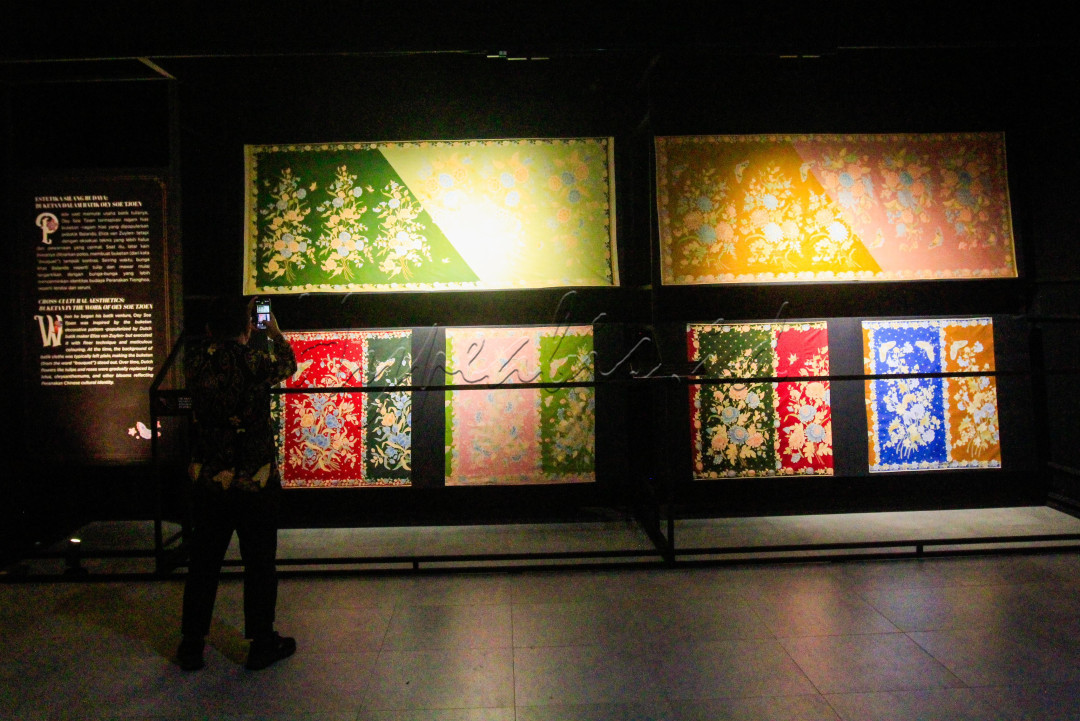 Rumah Batik Oey Soe Tjoen (OST) telah berusia 100 tahun dan merupakan rumah batik tulis halus sebagai salah satu rumah produksi paling lama sekaligus warisan budaya Tanah Air.<br />
<br />
Editor : Yayus Yuswoprihanto