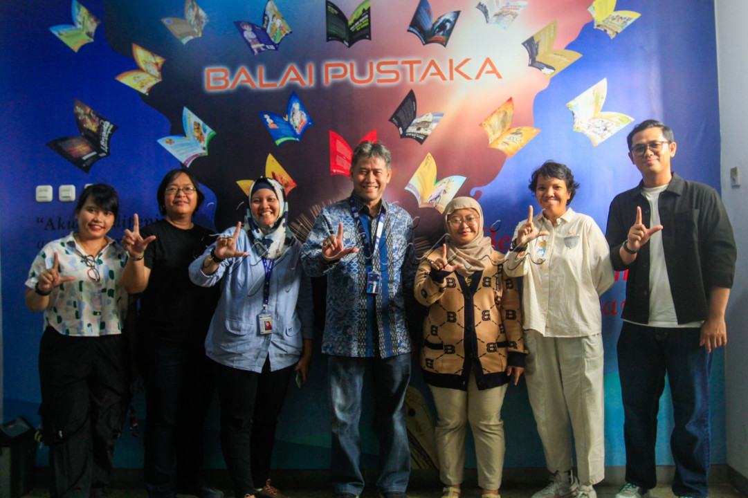 Program Jalan Bareng Genhype dimulai sejak Juli 2024 dan kunjungan ke Balai Pustaka merupakan agenda yang keenam. Sebelumnya, Jalan Bareng Genhype edisi 1-5 sukses dilaksanakan di Museum Macan, Salihara Art Center, Indonesia Contemporary Art &amp; Design (ICAD) 14, Art Jakarta Gardens 2025, dan Komunitas Salihara. Bagi Genhype yang belum berkesempatan ikut serta, tunggu keseruan Jalan Bareng Genhype selanjutnya yaa&hellip;<br />
<br />
Editor : Yayus Yuswoprihanto