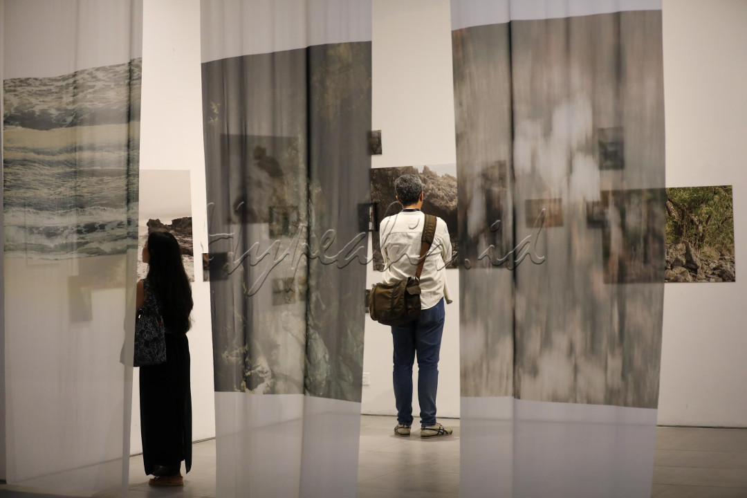 Pameran fotografi berskala internasional ini menampilkan lebih dari 300 karya dari 21 fotografer terpilih, yang telah dikurasi oleh Chelsea Chua dan Yoppy Pieter.&nbsp;Coexistence merupakan tema yang diangkat pada tahun ini untuk merespons perkembangan teknologi yang begitu cepat, dimana fotografi bukan hanya menjadi alat untuk merekam, namun juga menjadi media untuk berinteraksi dengan perubahan tersebut.&nbsp;