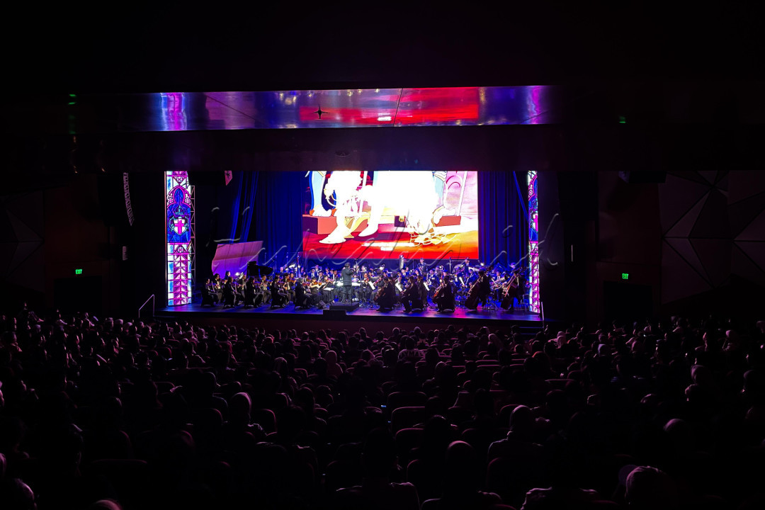 Lagu-lagu legendaris seperti <em>Be Our Guest</em>, <em>Something There</em>, hingga <em>Beauty and The Beast</em> yang memenangkan dua Oscar untuk musik dan lagunya masih dikenang hingga kini.<br />
<br />
Editor : Yayus Yuswoprihanto